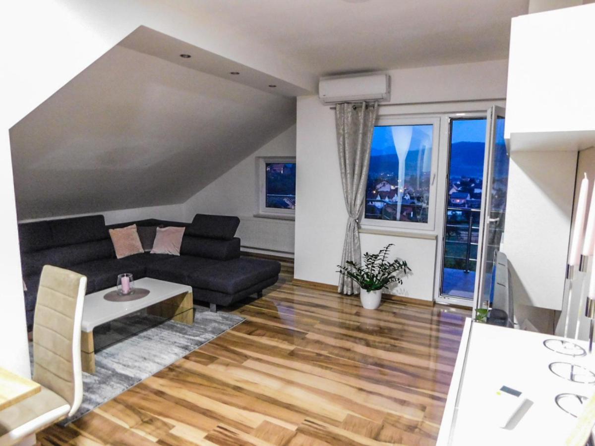 Apartman Lara Otočac Exterior foto