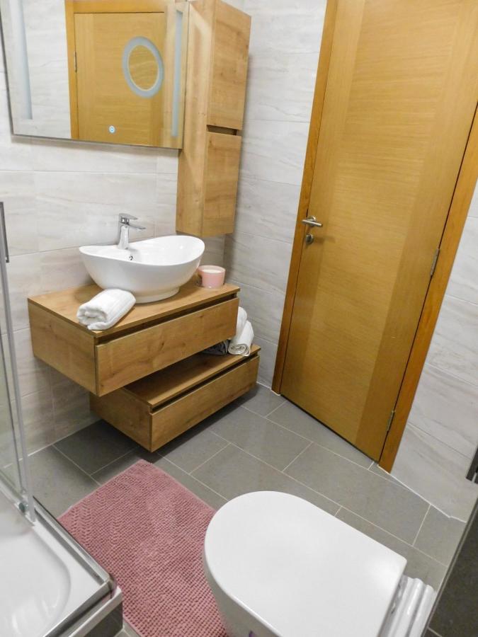 Apartman Lara Otočac Exterior foto
