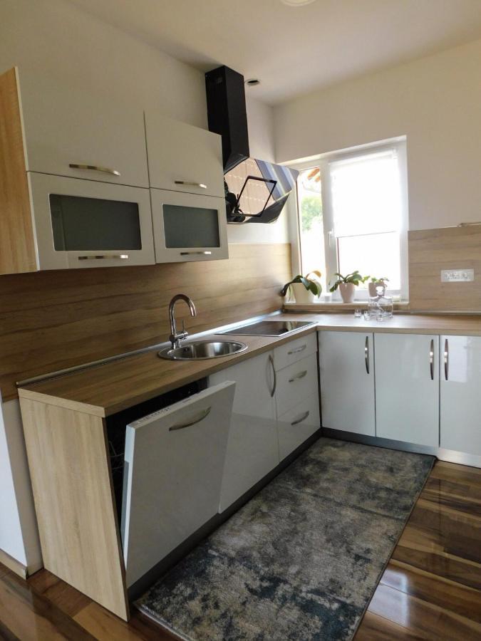 Apartman Lara Otočac Exterior foto