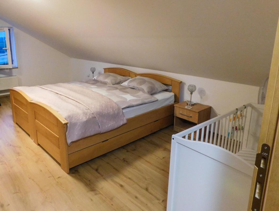 Apartman Lara Otočac Exterior foto